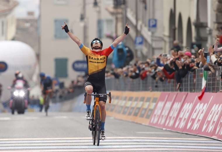 Tratnik gana la etapa y el portugués Almeida sigue líder del Giro