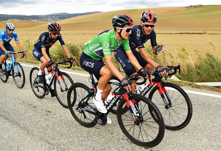 Amador realiza curiosa parada para ver final de etapa de La Vuelta