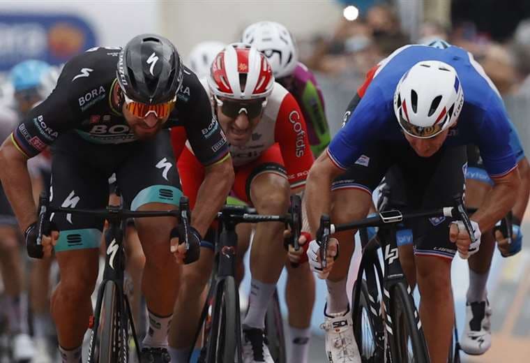 Arnaud Démare gana al esprint la cuarta etapa del Giro de Italia