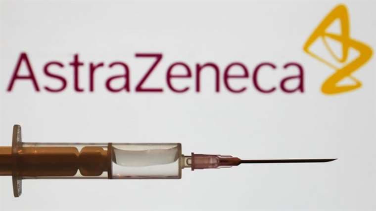 Revista científica avala resultados de la vacuna de AstraZeneca