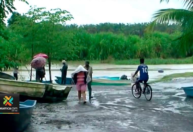 Pobladores de Ciudad Cortés en vilo ante efecto indirecto de huracán Eta