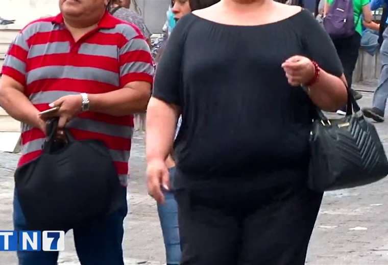 Kilos que matan: 70% de los ticos padece de obesidad
