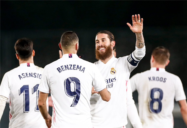 Real Madrid cumple ante Granada para seguir el ritmo del Atlético