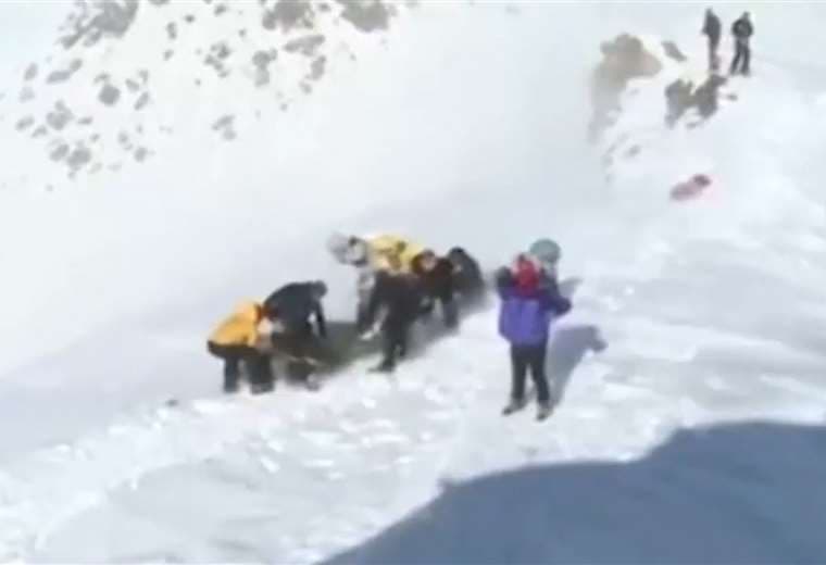 Sube a 12 cifra de muertos por avalanchas de nieve en Irán