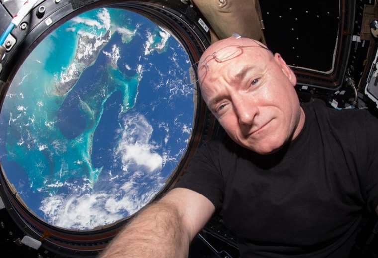 "Podría haberme quedado más tiempo": Astronauta estuvo 340 días en el espacio