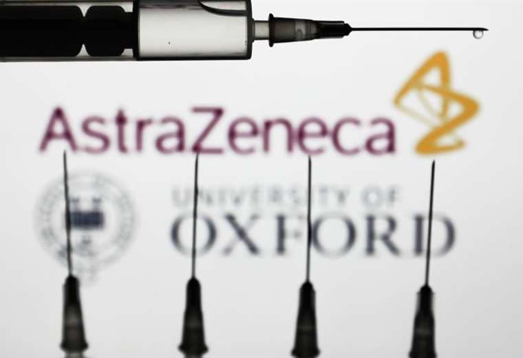Ventajas de la vacuna de Oxford-AstraZeneca que Reino Unido aprobó