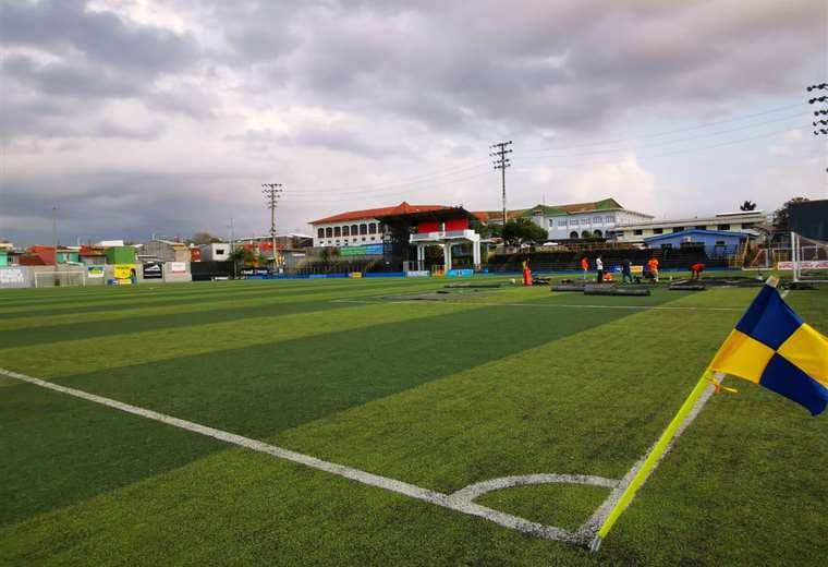 Ministerio de Salud clausura el Estadio Coyella Fonseca