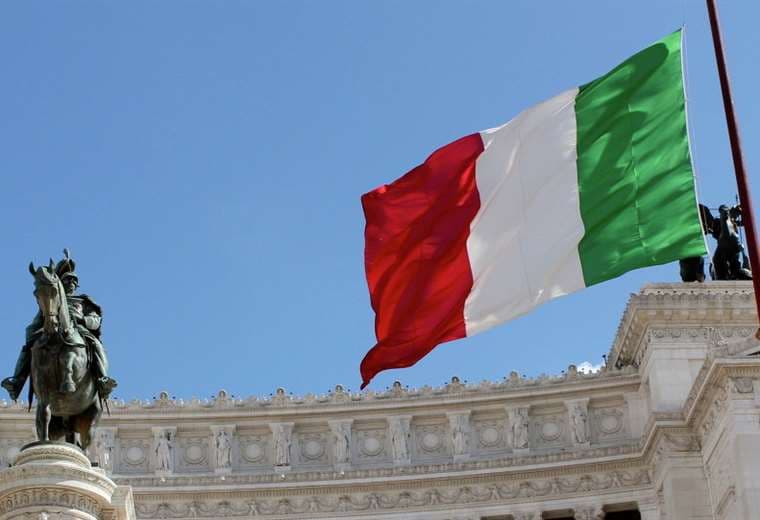 Italia prohíbe ingreso de viajeros de Brasil, Chile y Perú