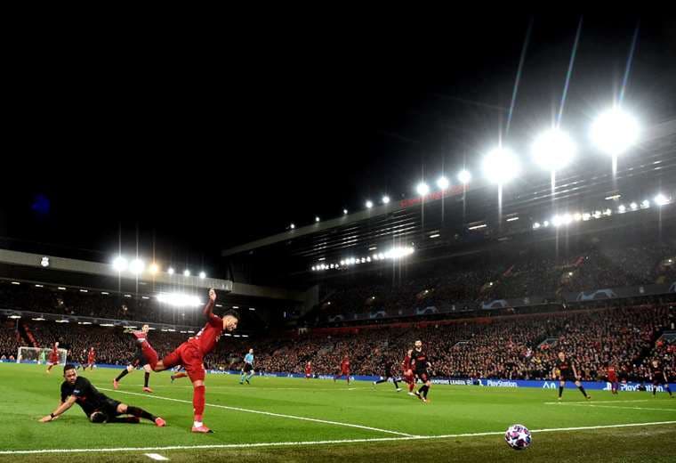 Liverpool inicia la ampliación de Anfield que aumentará el aforo a 61.000 espectadores
