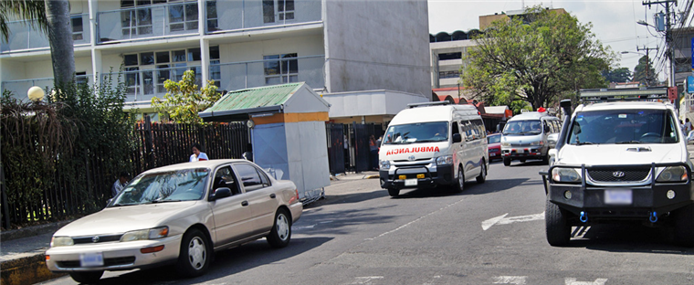Gobierno anuncia restricción vehicular sanitaria de 10:00 p.m a 5:00 a.m