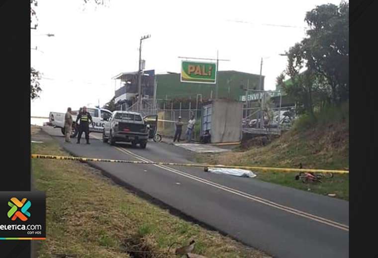 Ciclista muere tras ser atropellado por vehículo en Heredia