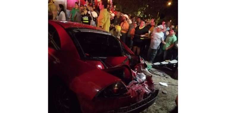 Conductor ebrio manejando en reversa mató a una joven en Puntarenas