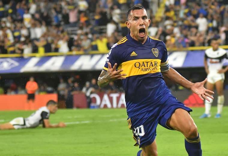 Carlos Tevez le dice adiós al argentino Boca Juniors