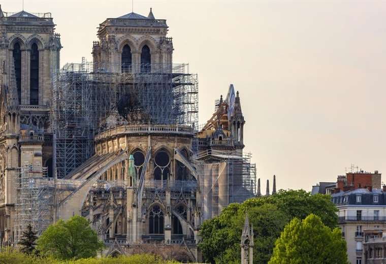 Notre Dame: los secretos científicos que asoman un año después del incendio que devastó la catedral