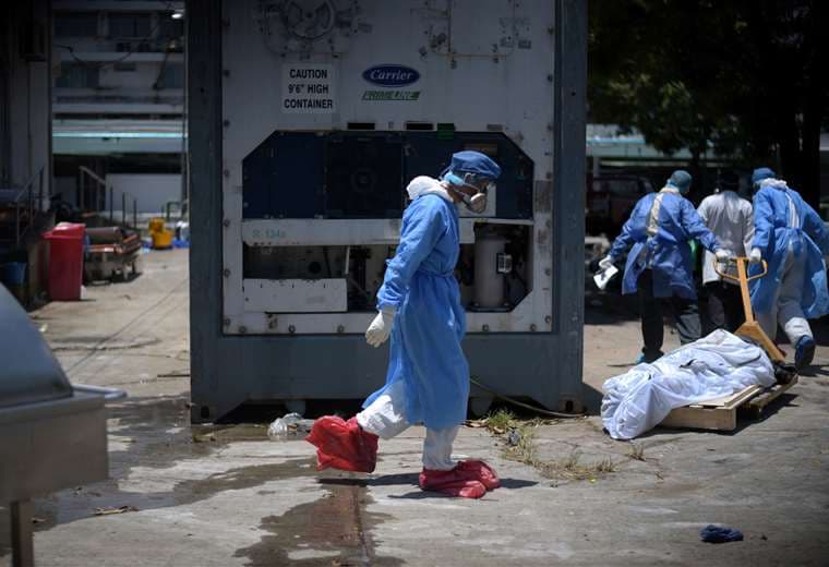 Ecuador dará bono de $200 a personal de primera línea en la pandemia