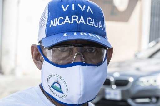 Despiden a médicos por criticar manejo de la pandemia en Nicaragua