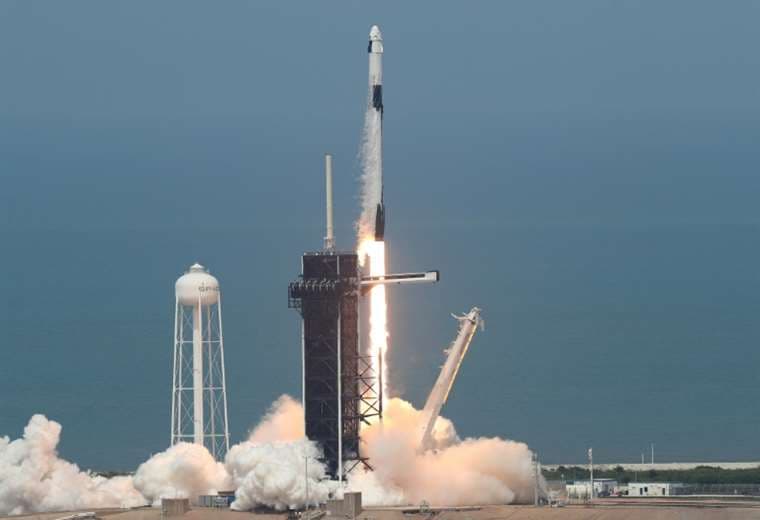 SpaceX enviará a cuatro astronautas a la ISS el sábado