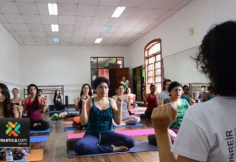 Ofrecen cursos gratuitos de meditación para profesionales de Salud que combaten el COVID-19