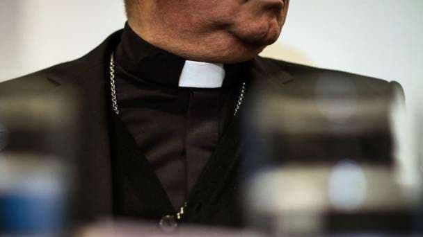Al menos 3.000 víctimas de abusos en Iglesia católica francesa