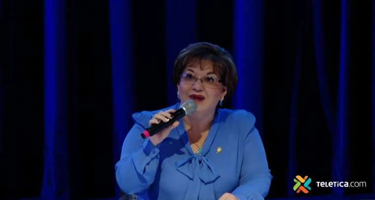 Shirley Díaz se suma a diputados aislados por COVID-19