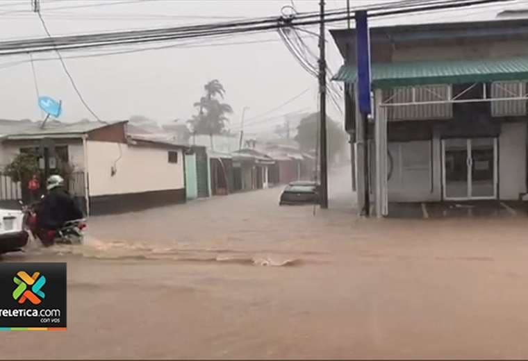 San Ramón, Parrita, Quepos y Garabito son los cantones más afectados por las lluvias