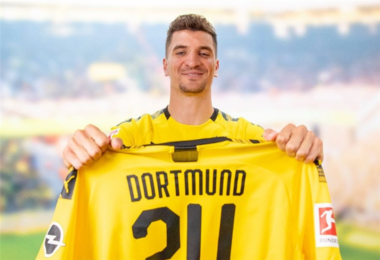 Dortmund ficha al internacional belga Thomas Meunier