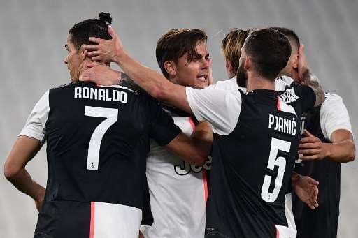 Juventus golea 4-0 al Lecce y se afianza en el liderato