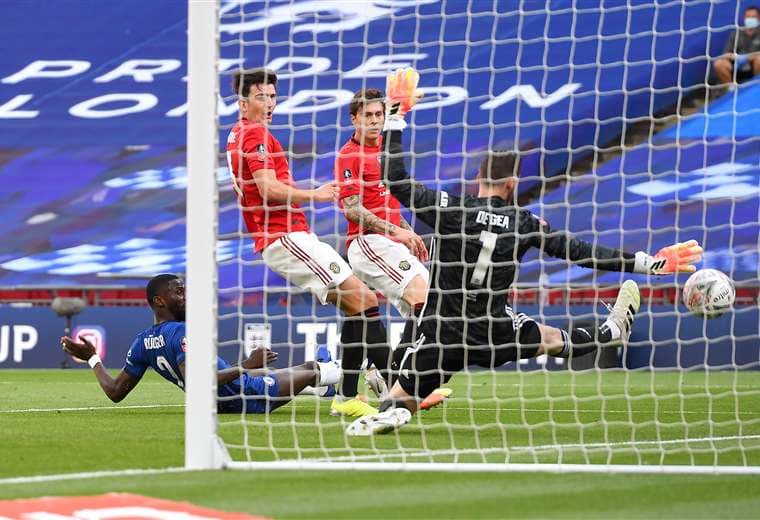 Chelsea gana 3-1 al United para meterse en final de FA Cup