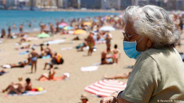 España levantará uso obligatorio de mascarilla al aire libre el 26 de junio