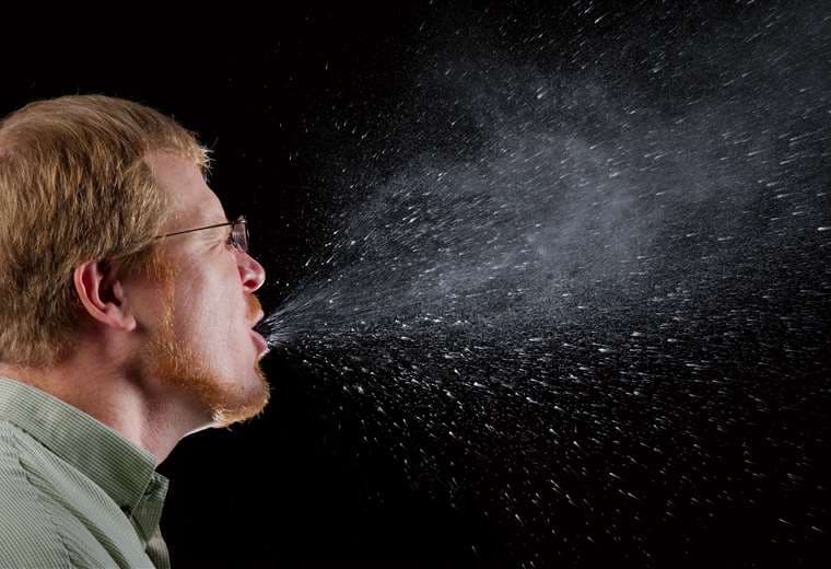 Coronavirus se propaga por aire, dicen autoridades sanitarias de EE.UU.