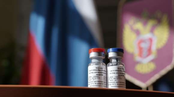 Rusia afirma que vacuna Sputnik V contra COVID-19 es eficaz en 95%