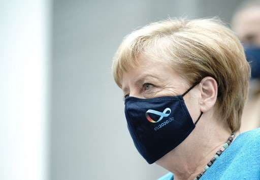 COVID-19: Merkel prevé lucha aún "más difícil" en meses venideros