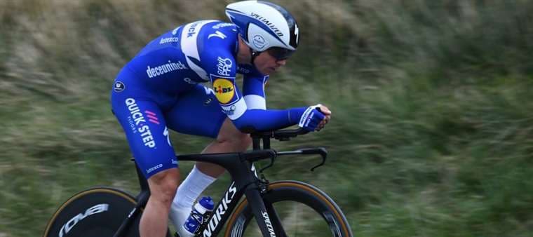 Jakobsen gana la cuarta etapa de Vuelta a España, Taaramae sigue líde