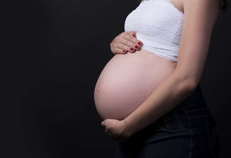 Japón revocará ley que restringía a mujeres embarazadas volver a casarse