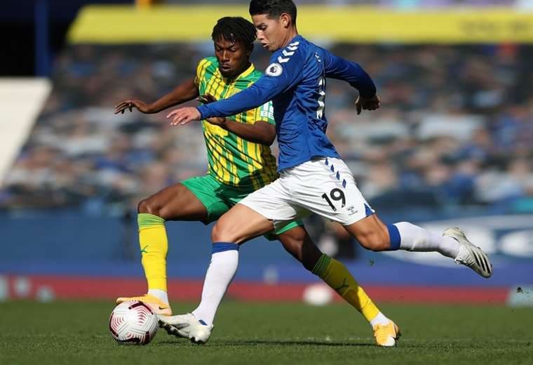 Everton defiende que James está apto para jugar con Colombia