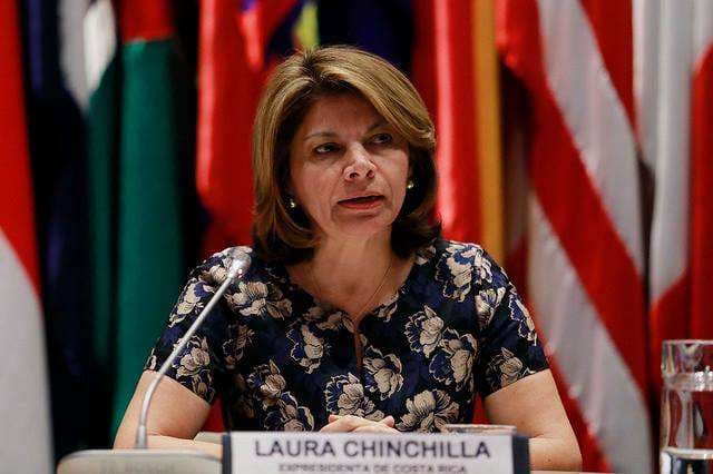Laura Chinchilla renuncia a Liberación Nacional