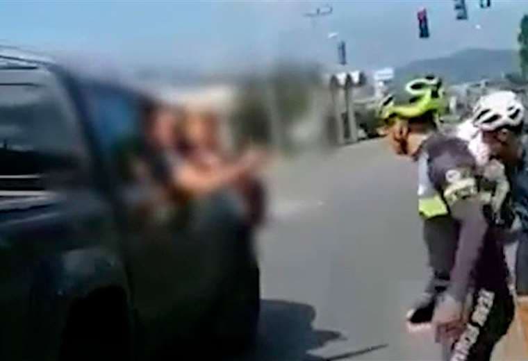 Ciclista denuncia haber sido víctima de golpiza por un conductor