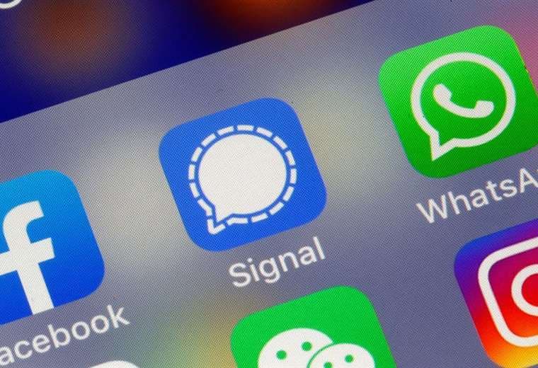 Millones de descargas de Telegram y Signal tras anuncio de cambios en uso de WhatsApp