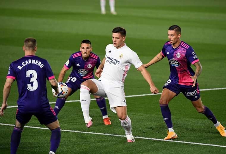 Real Madrid oficializa la cesión de Jovic al Eintracht
