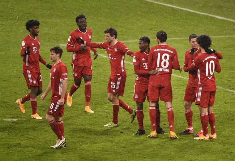Bundesliga: Bayern Munich remonta al Dortmund y recupera liderato 