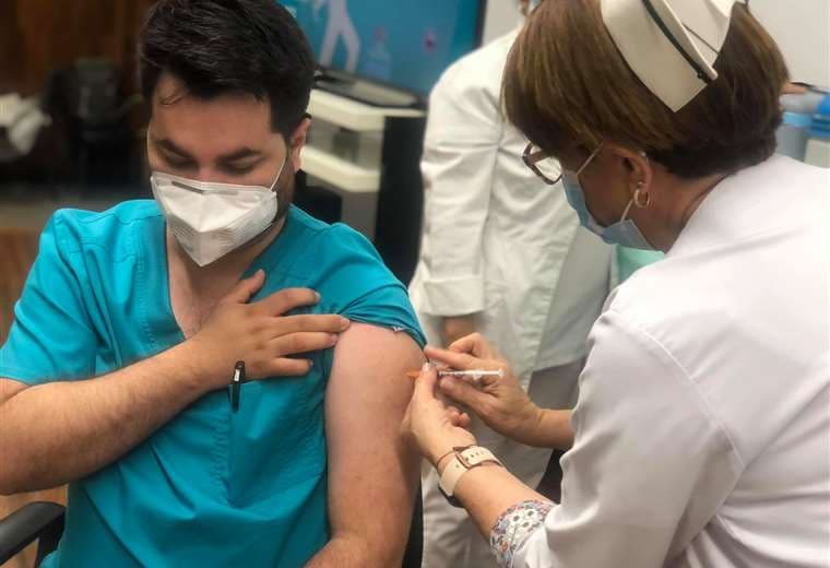 Hospitales regionales empezarán a vacunar a partir del lunes