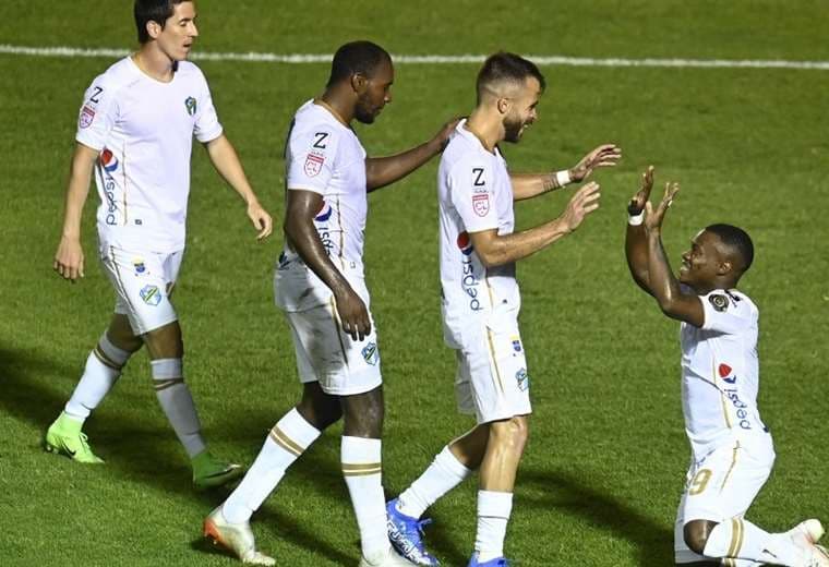 Comunicaciones derrota a Guastatoya en Liga de Concacaf