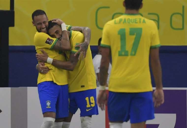 Con Neymar iluminado, Brasil golea 4-1 a Uruguay y se acerca a Catar 2022