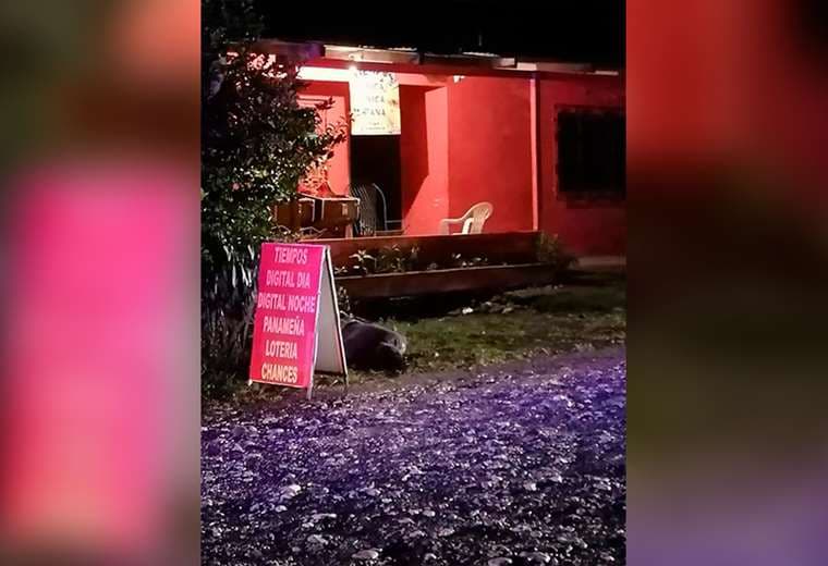 Sicarios en moto ejecutan a joven vendedor de lotería en Paso Canoas