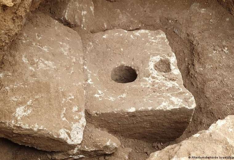 Arqueólogos descubren inodoro de 2.700 años de antigüedad en Israel