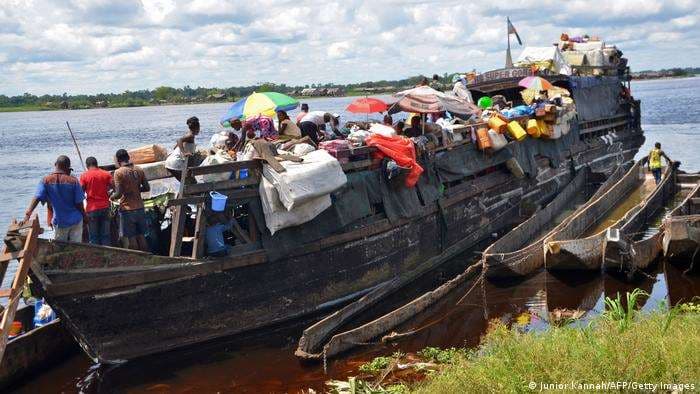 Asciende el número de muertos tras naufragio en el río Congo