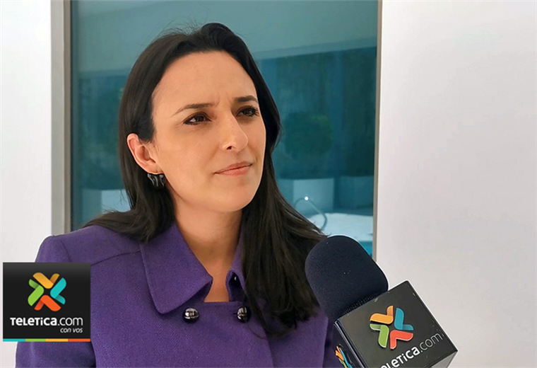 Natalia Díaz confirma adhesión a Rodrigo Chaves