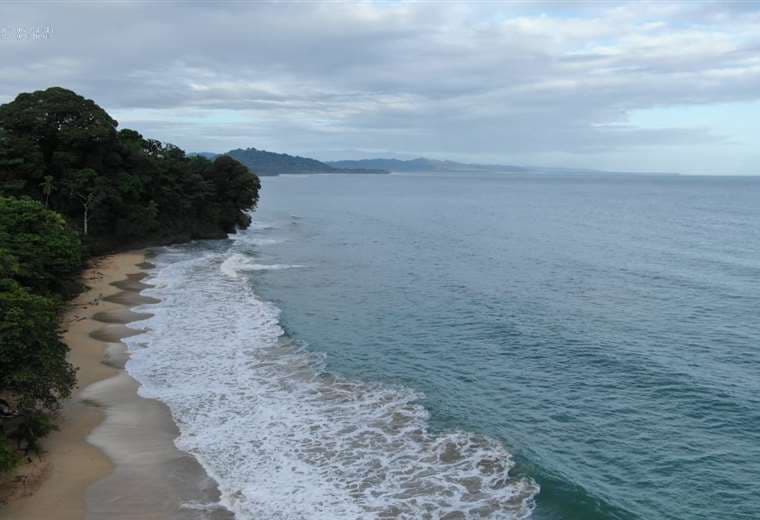 Cruz Roja suspende búsqueda de turrialbeño desaparecido en playa Punta Uva