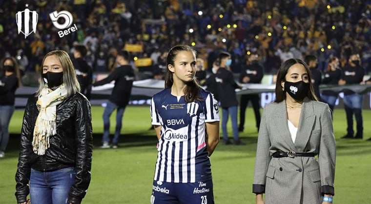Rayadas se coronan y Valeria del Campo es la primera tica campeona en México