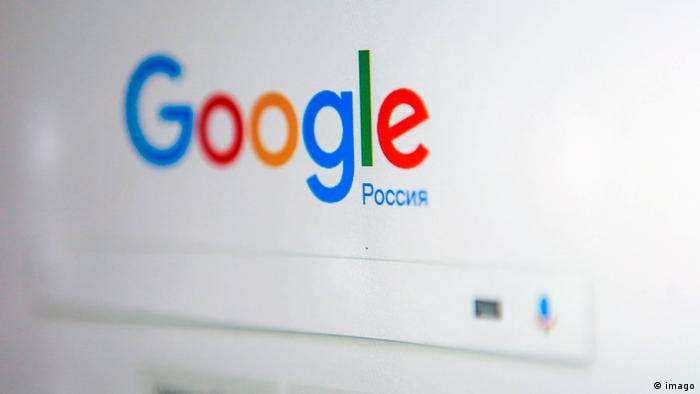 Rusia acusa a Google de difundir "fake news" sobre Ucrania y le prohíbe hacer publicidad